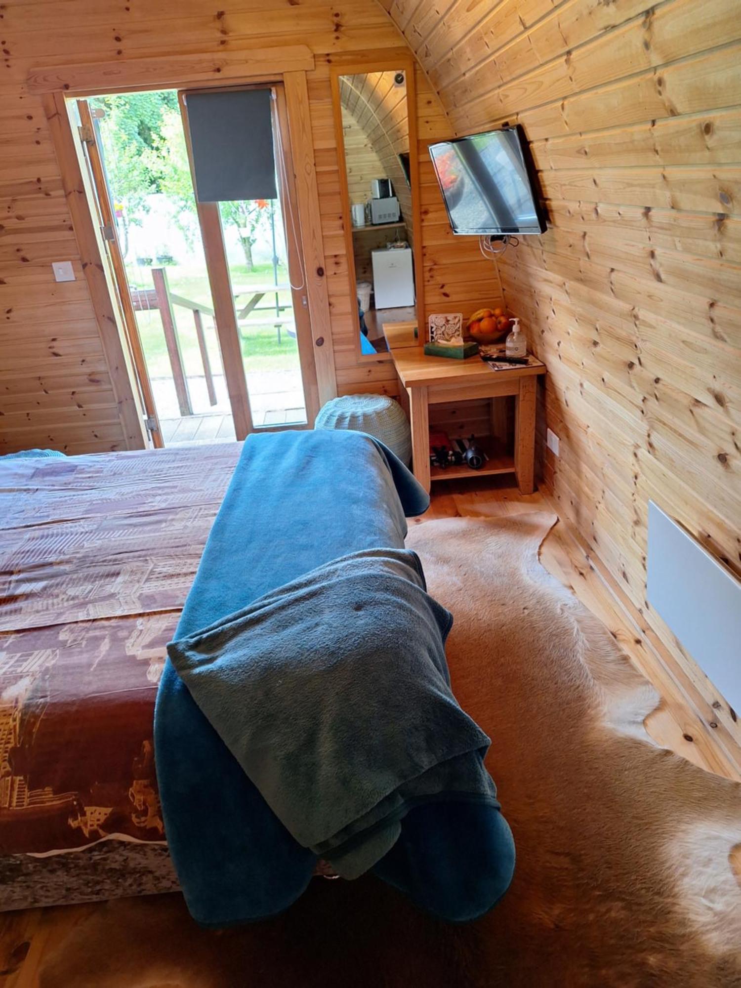 Log Cabin Kells  Exterior photo